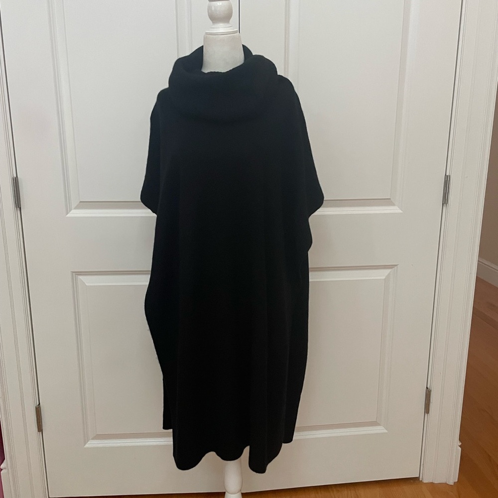 Turtleneck Cashmere Poncho from NakedCashmere - Picture 2 of 7